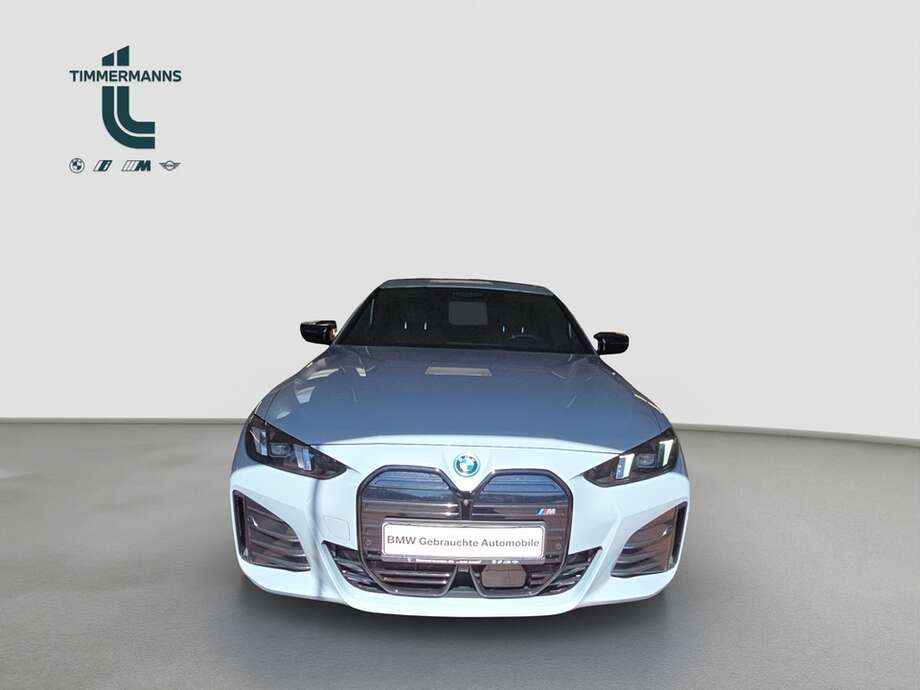 BMW i4 (Bild 8/19)