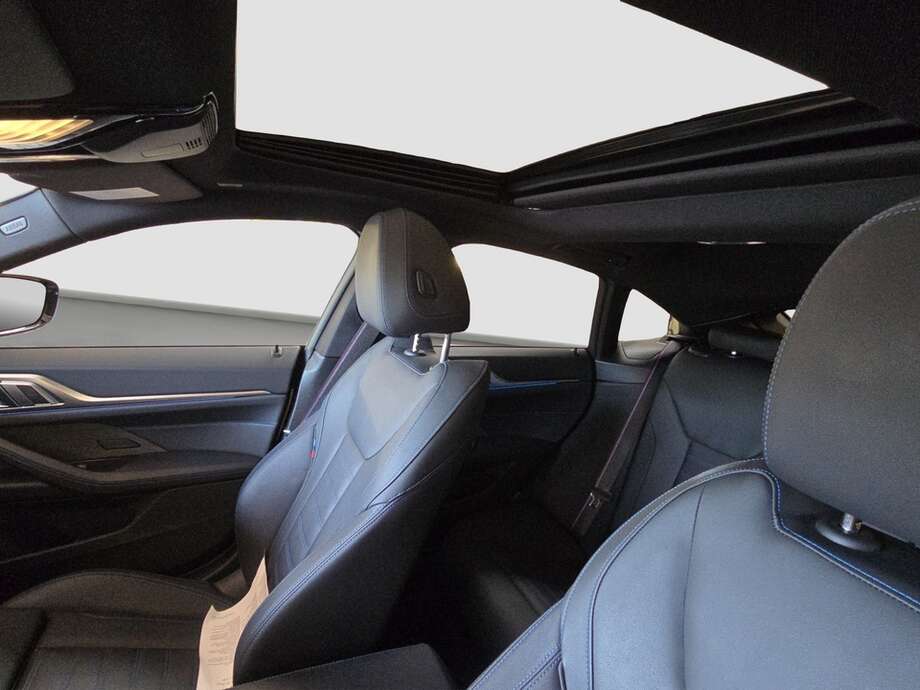 BMW i4 (Bild 11/19)
