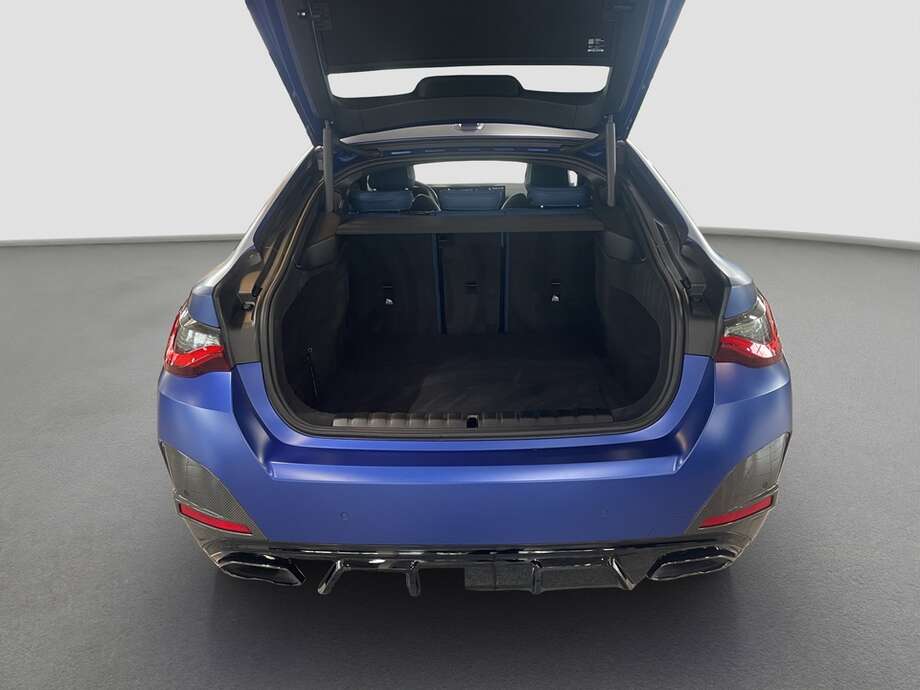 BMW M440 (Bild 15/16)