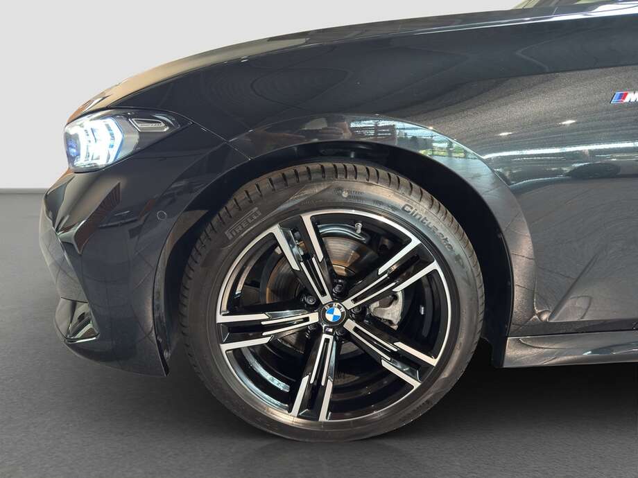 BMW 320 xDrive (Bild 9/15)