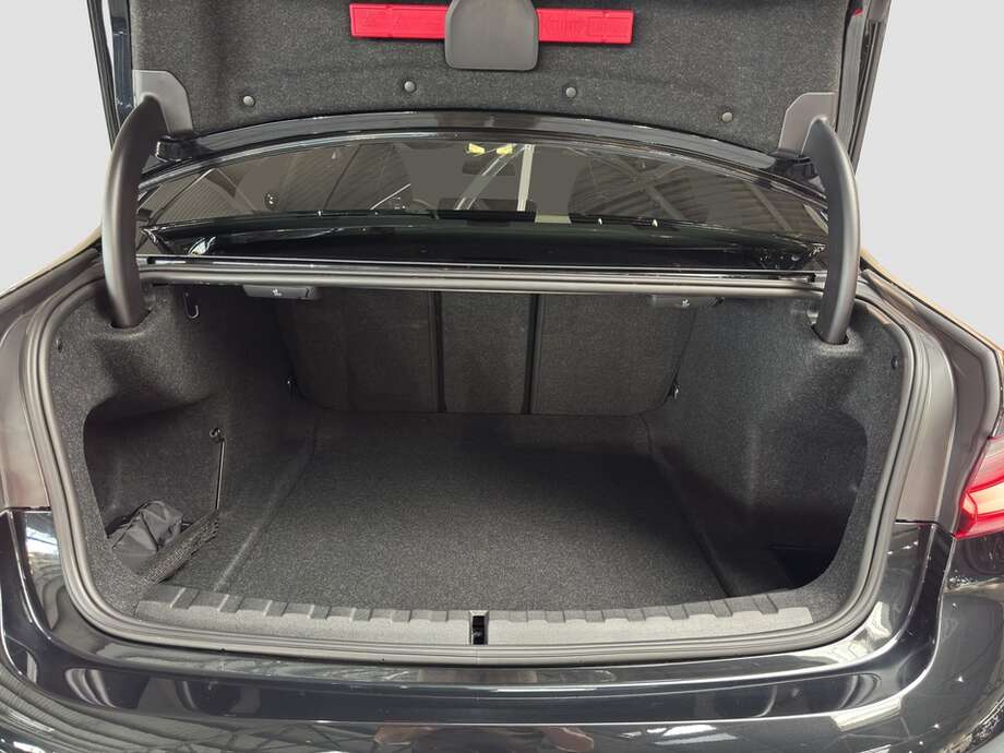 BMW 320 xDrive (Bild 15/15)