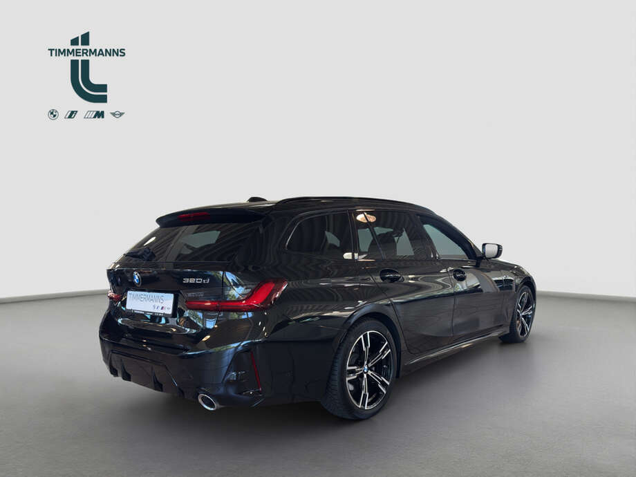 BMW 320d (Bild 6/16)