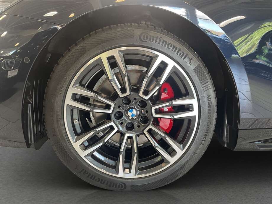 BMW 520d (Bild 9/14)