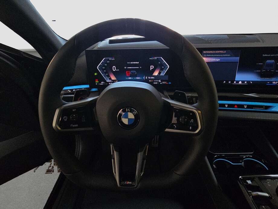 BMW 520d (Bild 12/19)