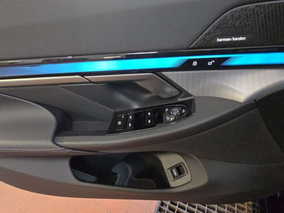 BMW 520d (Bild 16/19)