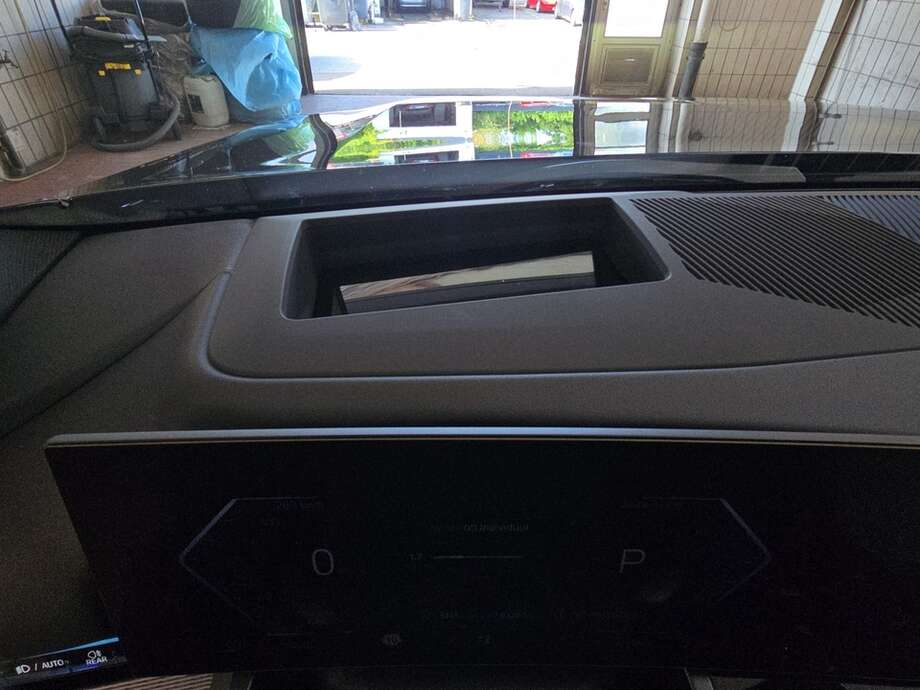 BMW 520d (Bild 18/19)