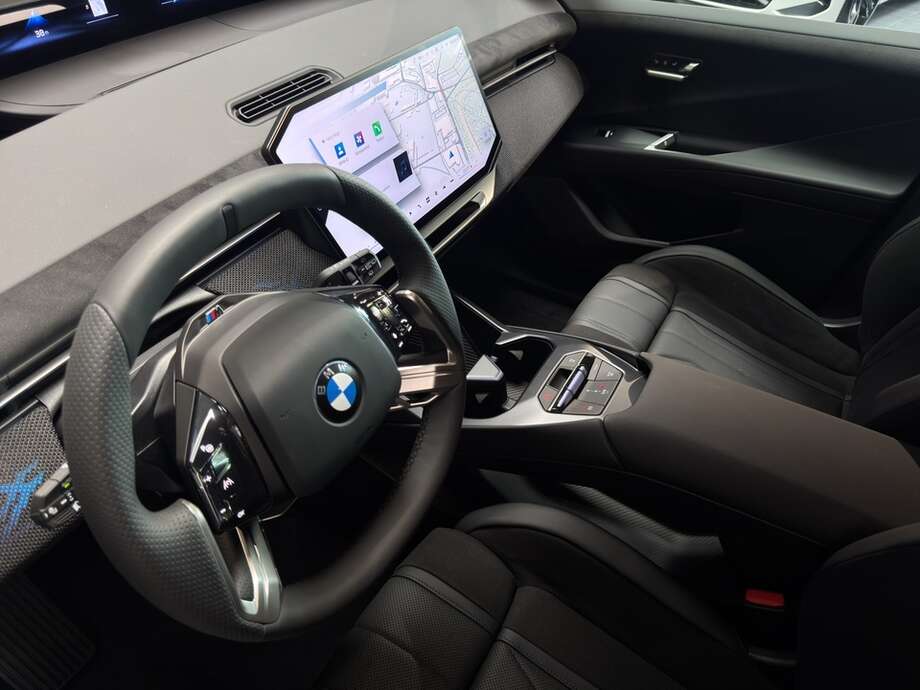BMW iX3 (Bild 17/17)