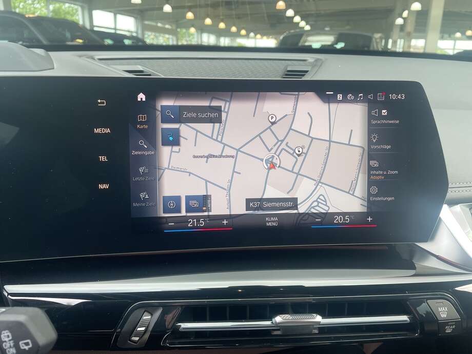 BMW iX1 xDrive30 (Bild 15/16)