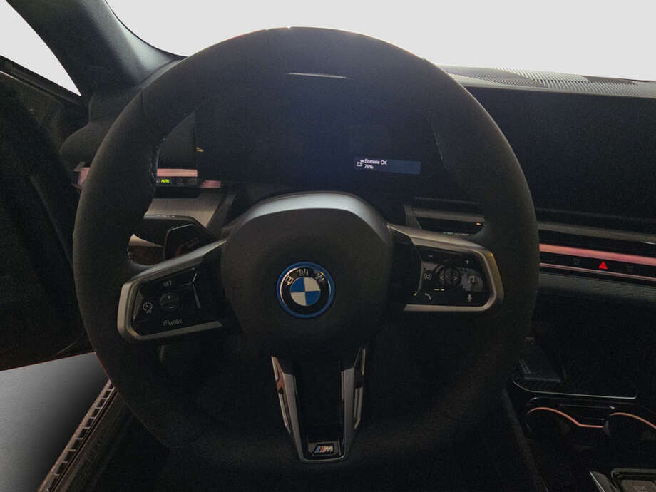 BMW i5 eDrive40 Touring (Bild 10/17)