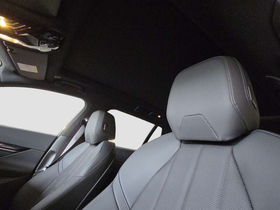 BMW i5 eDrive40 Touring (Bild 17/17)