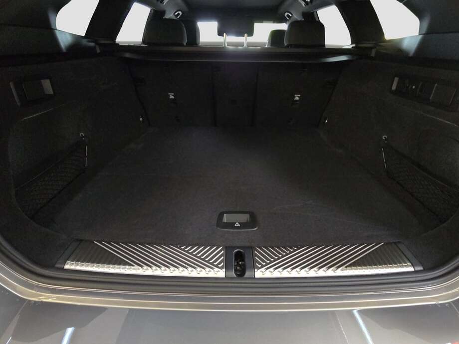 BMW i5 eDrive40 Touring (Bild 15/18)