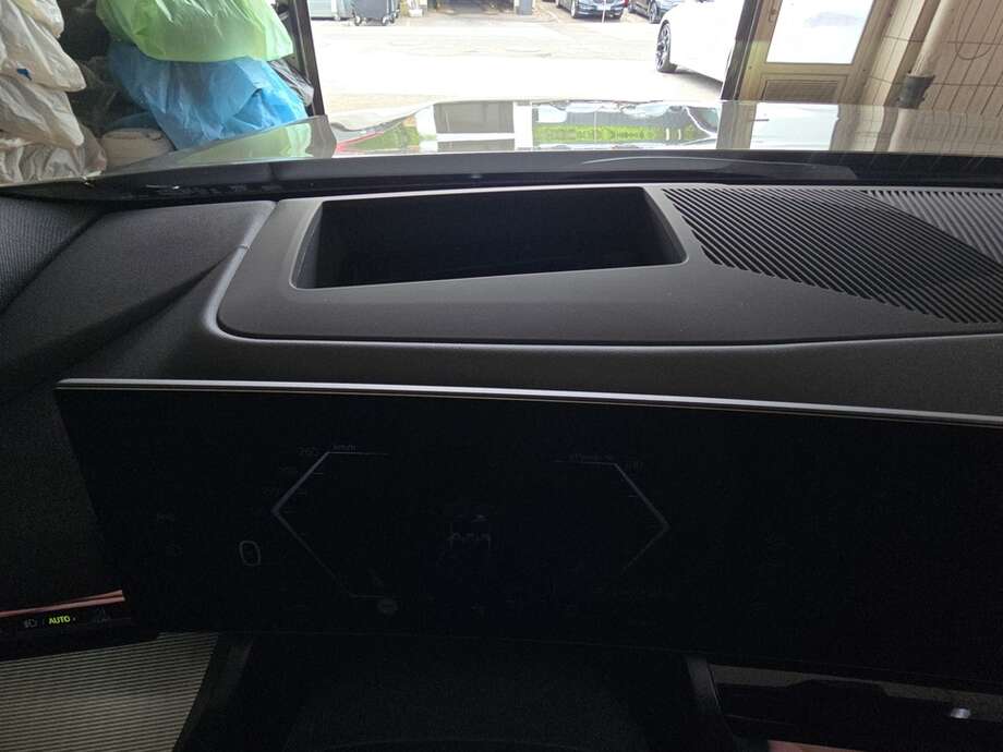 BMW i5 eDrive40 Touring (Bild 18/18)