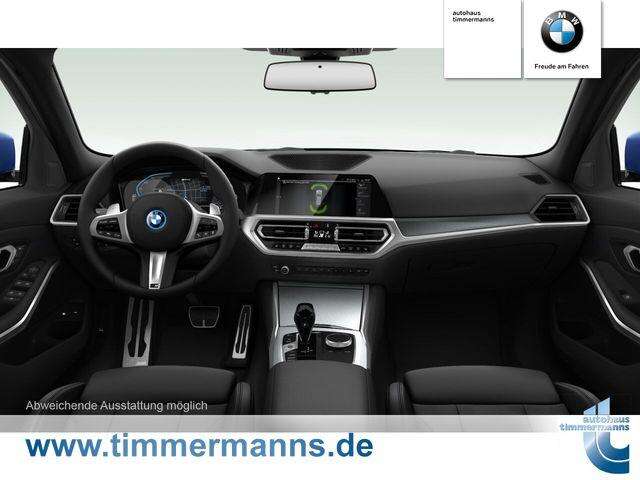 BMW 330e (Bild 4/6)