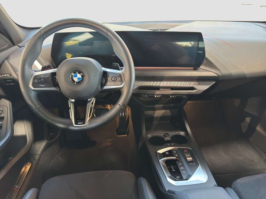 BMW 116 (Bild 14/23)
