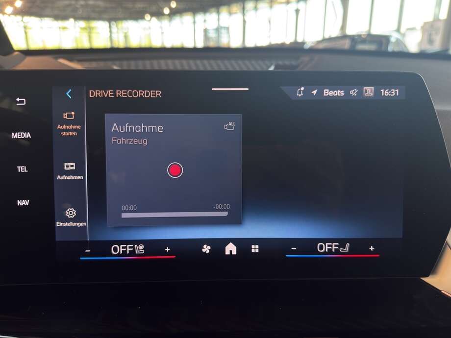 BMW X1 (Bild 25/30)