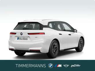 BMW iX (Bild 2/5)