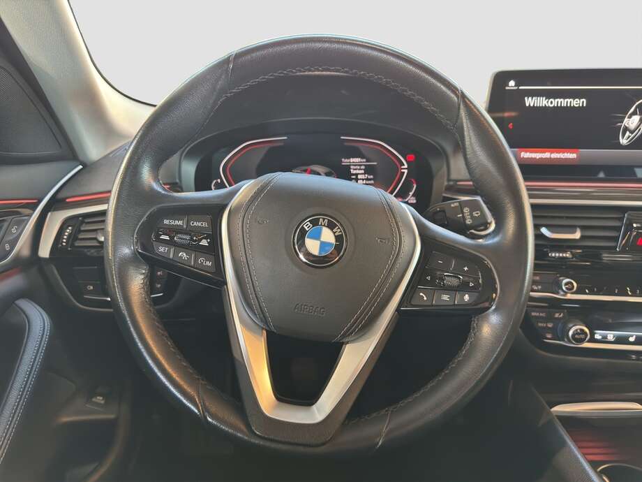 BMW 520 (Bild 12/21)