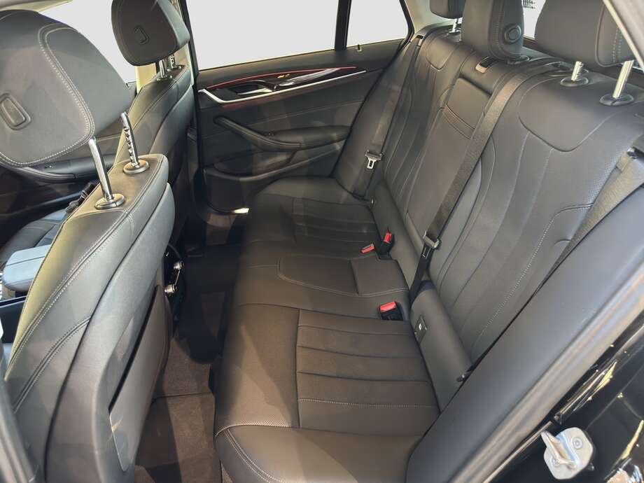 BMW 520 (Bild 14/21)
