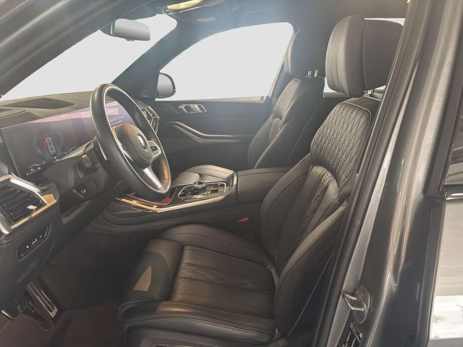BMW X7 (Bild 10/21)