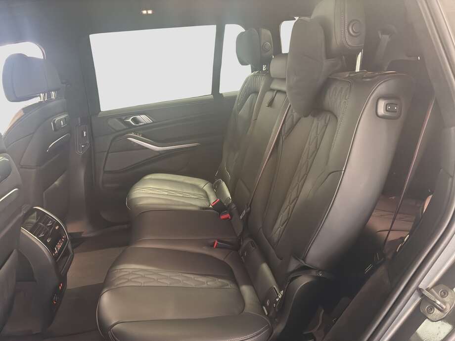 BMW X7 (Bild 14/21)