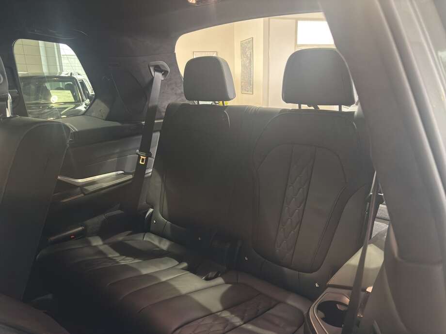 BMW X7 (Bild 16/21)