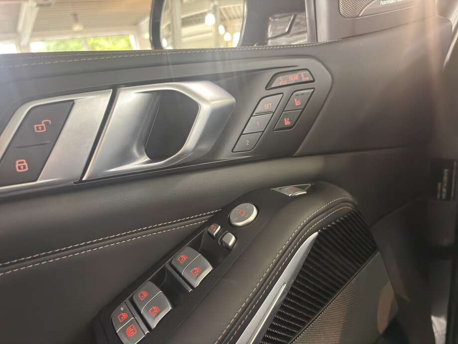 BMW X7 (Bild 19/21)