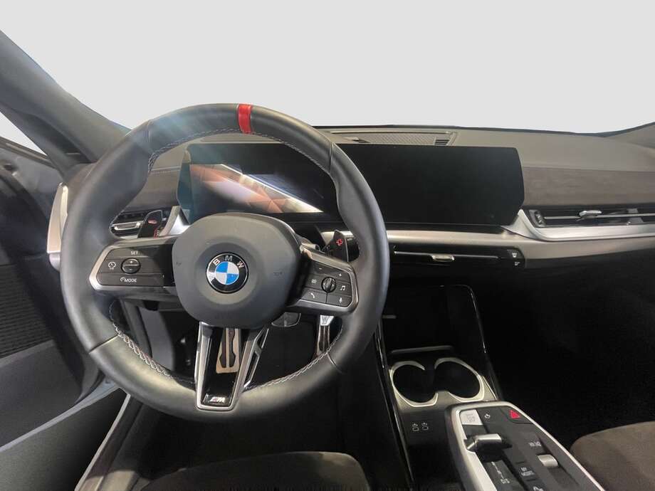 BMW X2 (Bild 12/14)