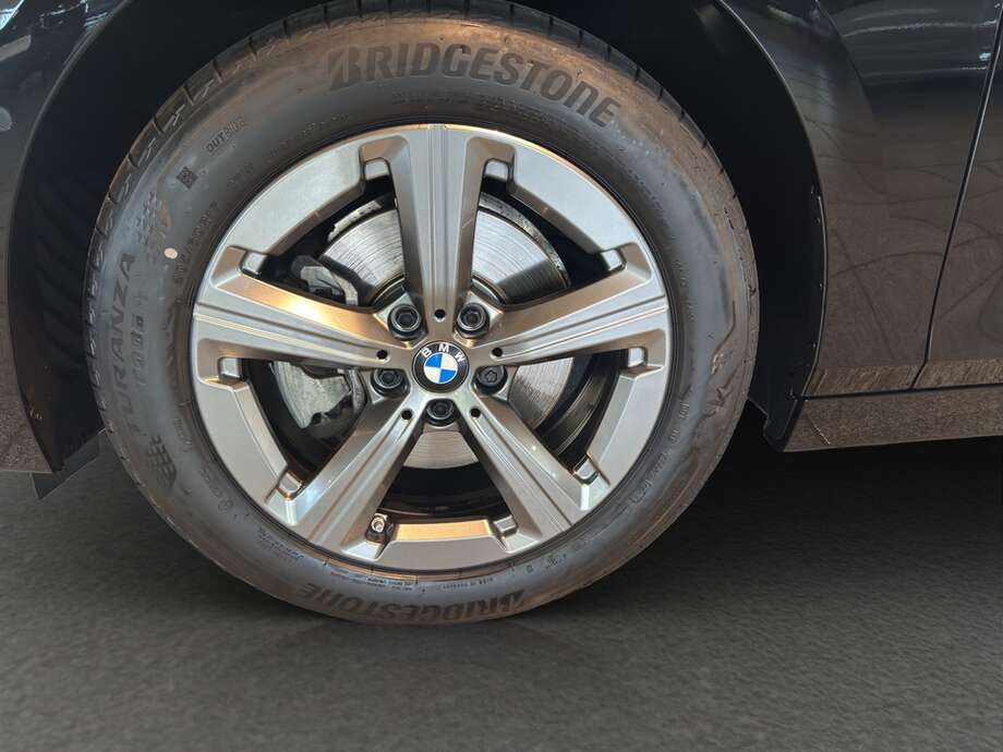 BMW 218 Active Tourer (Bild 10/17)