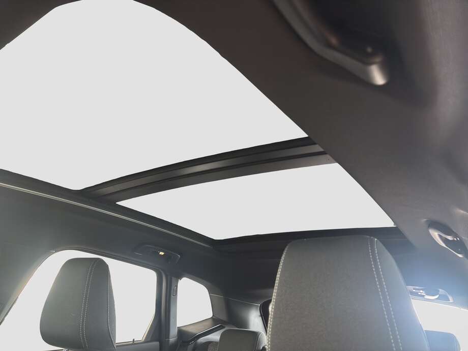 BMW 218 Active Tourer (Bild 12/17)