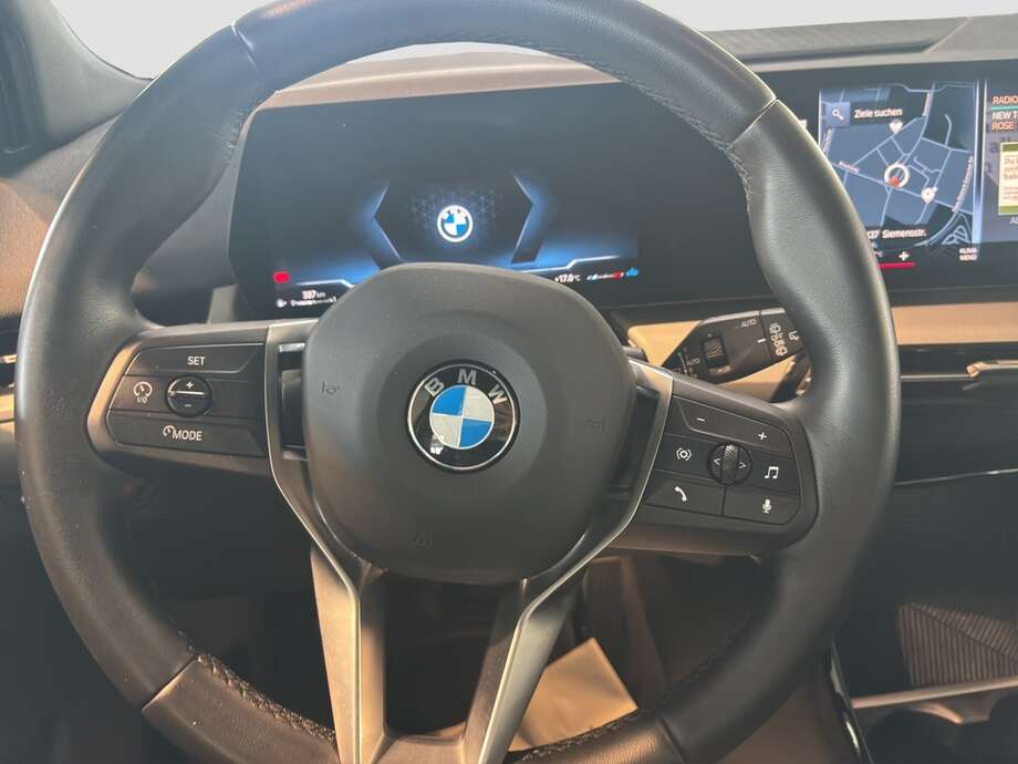 BMW 218 Active Tourer (Bild 13/17)