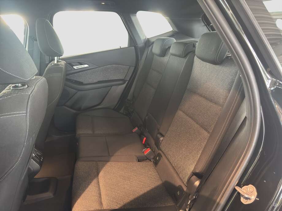 BMW 218 Active Tourer (Bild 15/17)
