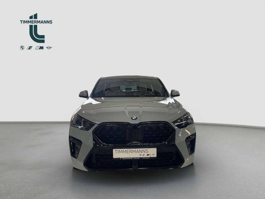 BMW X2 (Bild 8/14)
