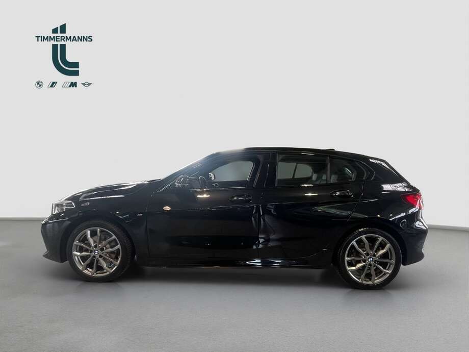 BMW 118 (Bild 2/15)