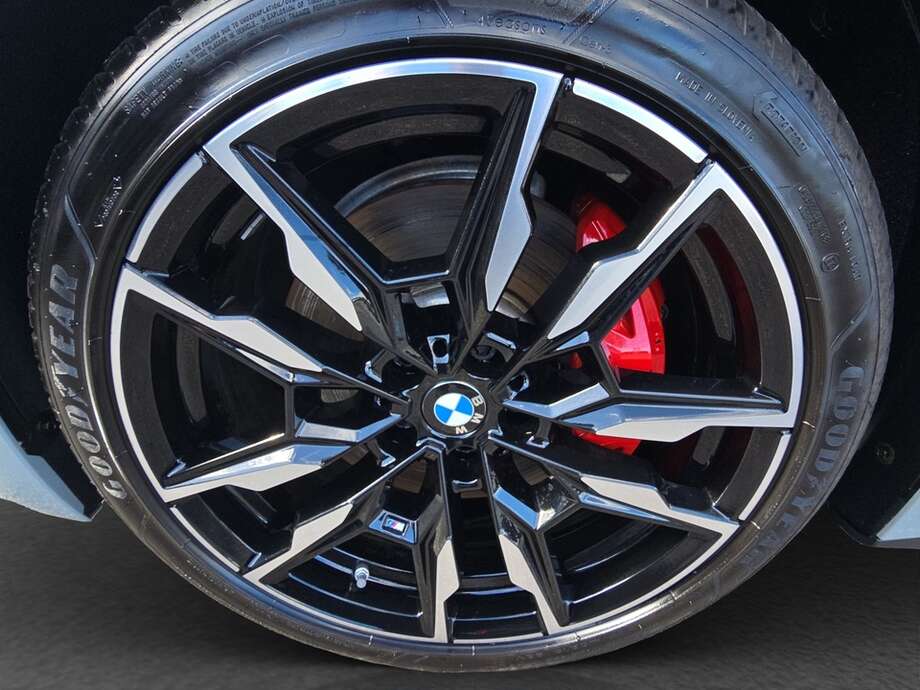 BMW i4 (Bild 10/20)