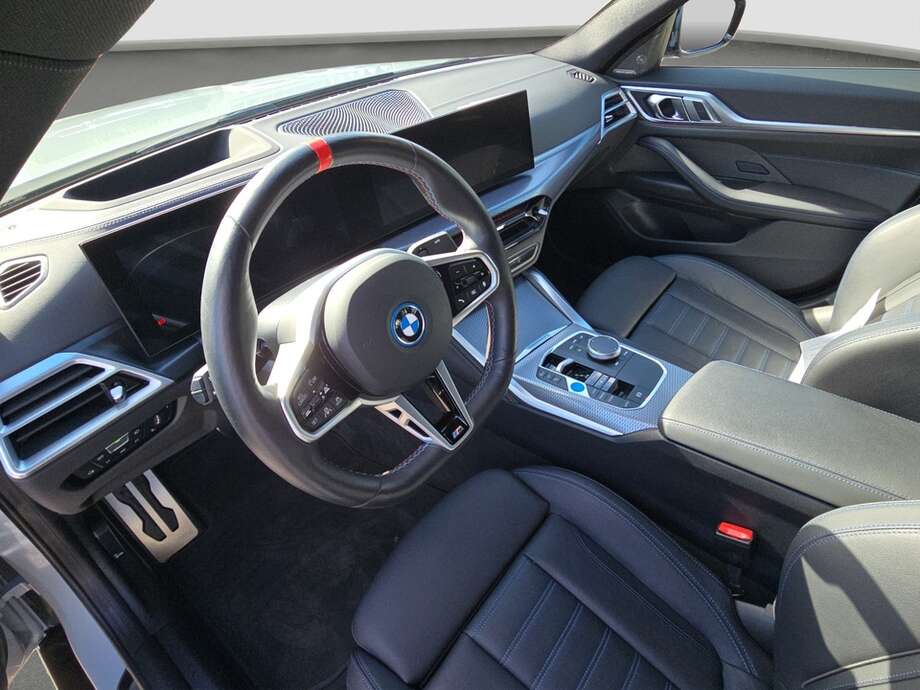 BMW i4 (Bild 11/20)