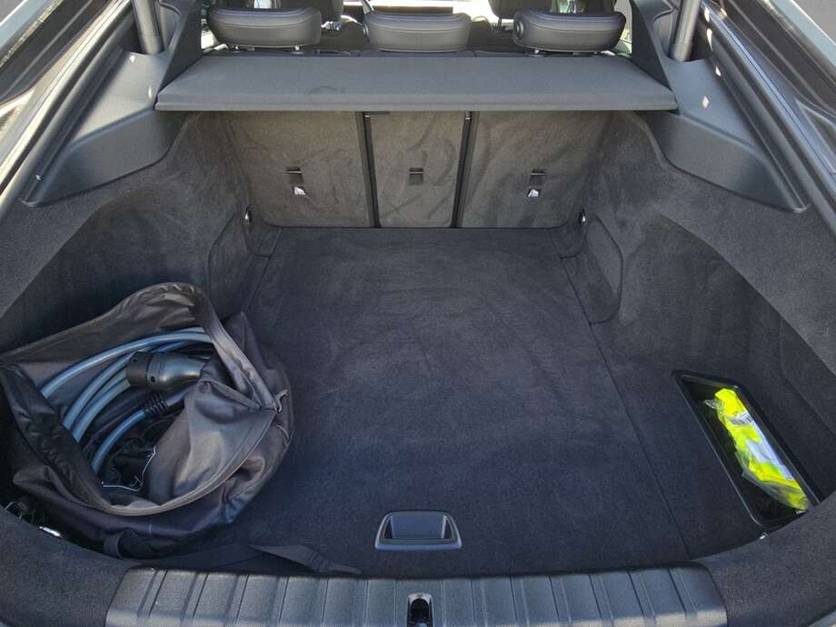 BMW i4 (Bild 16/20)