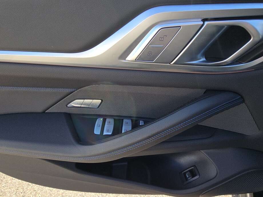 BMW i4 (Bild 17/20)