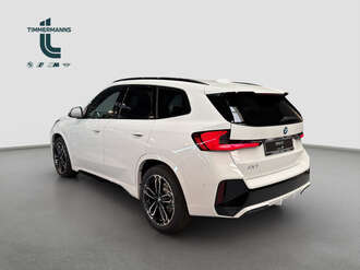 BMW iX1 (Bild 3/18)