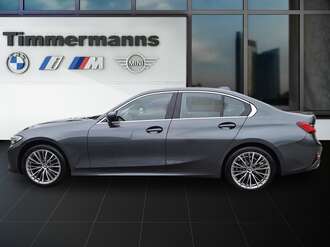 BMW 320d xDrive (Bild 2/24)
