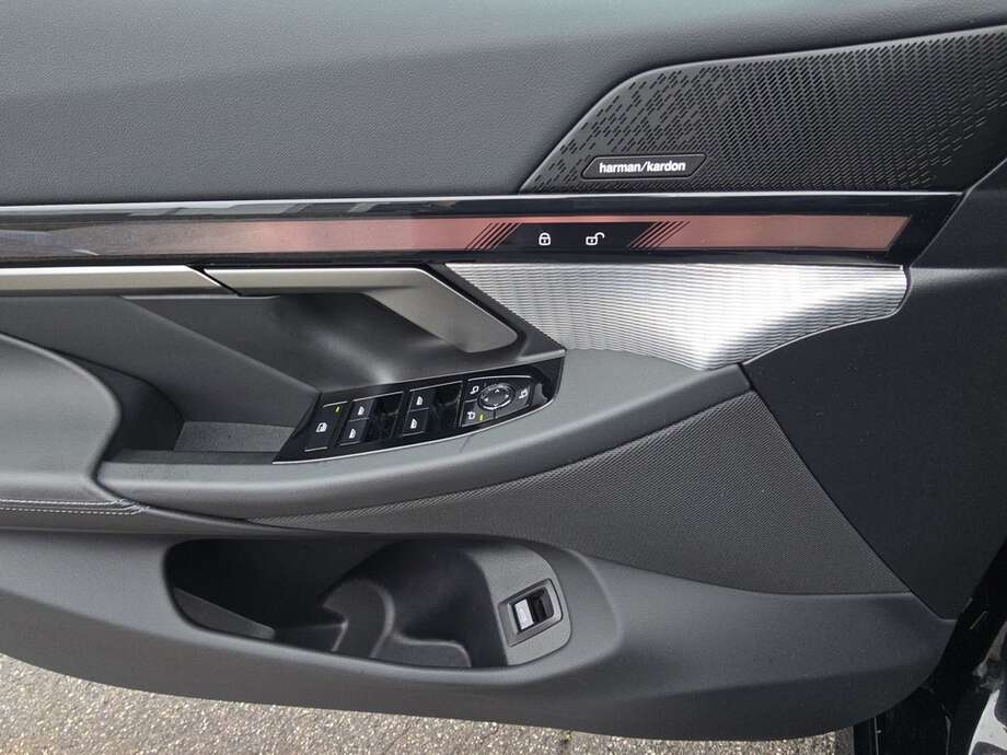 BMW 520 (Bild 16/19)