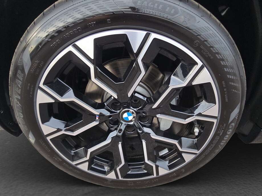 BMW X3 (Bild 9/18)
