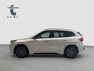BMW iX1 (Bild 2/14)