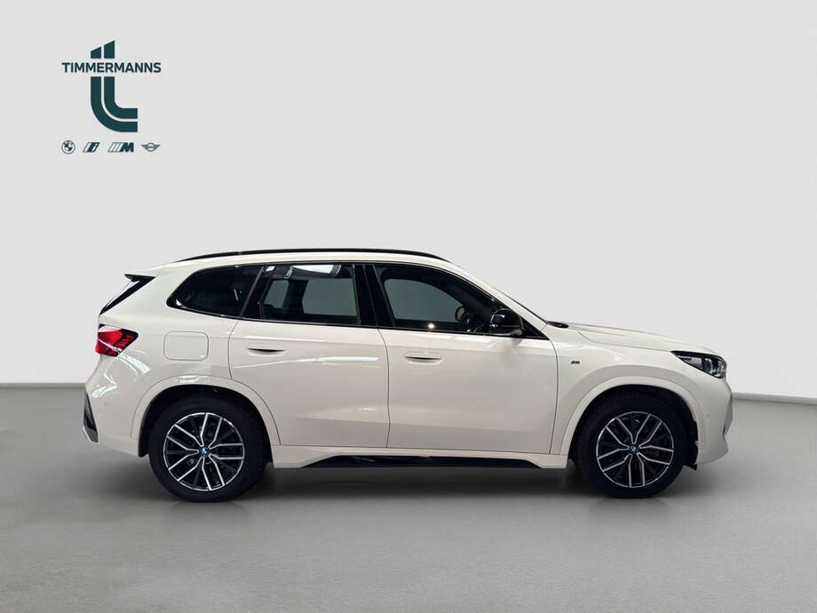 BMW iX1 (Bild 7/15)