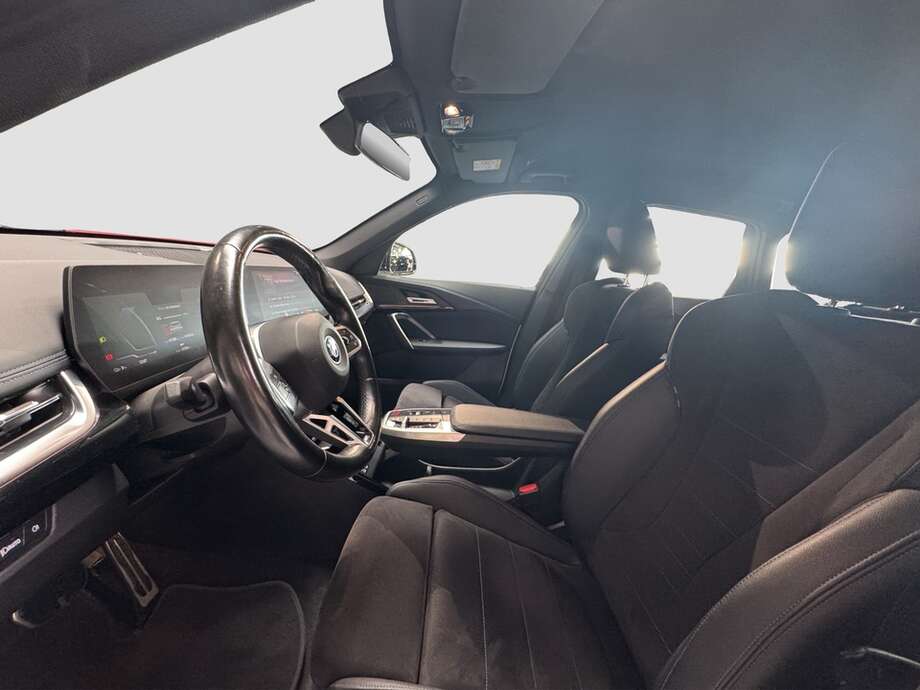 BMW iX1 (Bild 11/15)