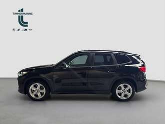 BMW iX1 (Bild 2/15)