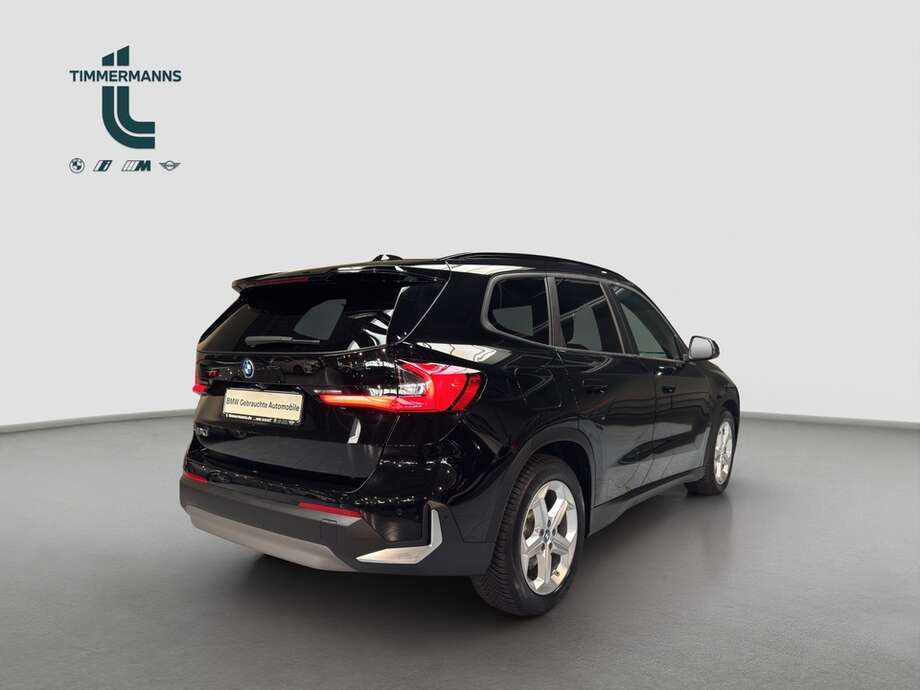 BMW iX1 (Bild 6/16)