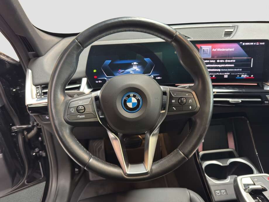 BMW iX1 (Bild 13/16)