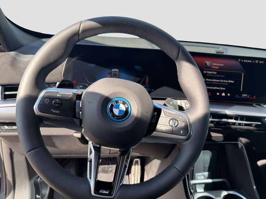 BMW X1 (Bild 12/18)