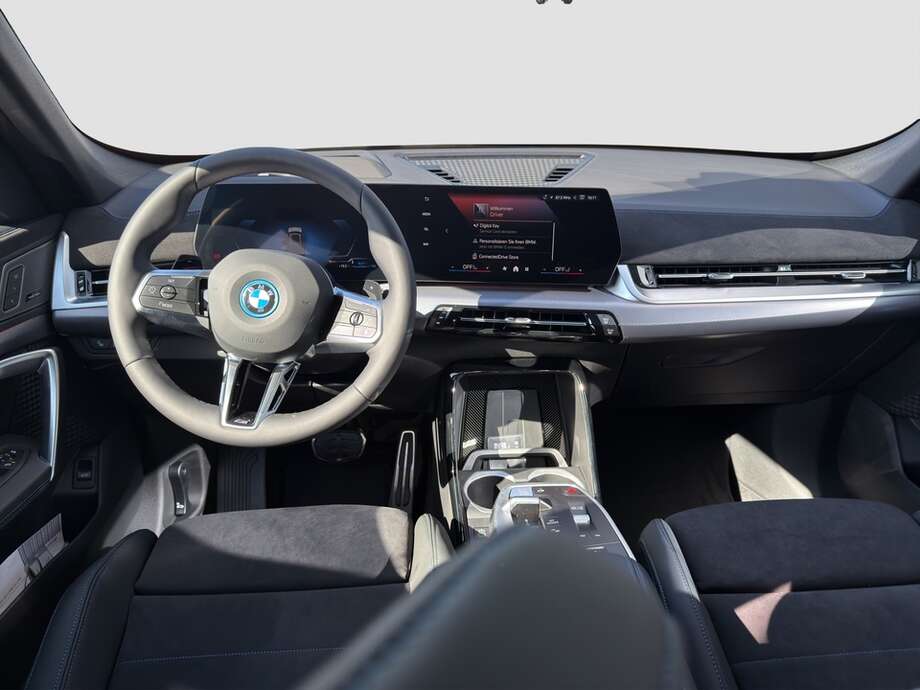 BMW X1 (Bild 13/18)