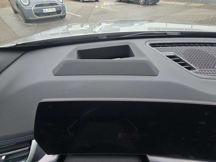 BMW X1 (Bild 18/19)